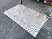 いすゞエルフダブルキャブ（Wキャブ）小型（2t・3t）[写真13]