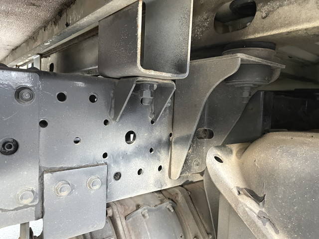 いすゞエルフダブルキャブ（Wキャブ）小型（2t・3t）[写真17]