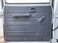 いすゞエルフダブルキャブ（Wキャブ）小型（2t・3t）[写真24]