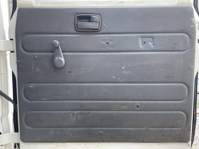 いすゞエルフダブルキャブ（Wキャブ）小型（2t・3t）[写真24]