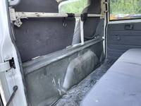 いすゞエルフダブルキャブ（Wキャブ）小型（2t・3t）[写真26]