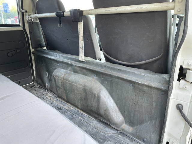 いすゞエルフダブルキャブ（Wキャブ）小型（2t・3t）[写真28]