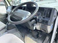 いすゞエルフダブルキャブ（Wキャブ）小型（2t・3t）[写真36]