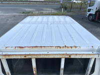 いすゞエルフダブルキャブ（Wキャブ）小型（2t・3t）[写真09]