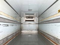 いすゞフォワード冷凍車（冷蔵車）中型（4t）[写真12]