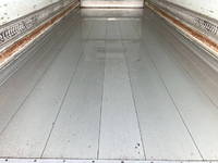 いすゞフォワード冷凍車（冷蔵車）中型（4t）[写真16]