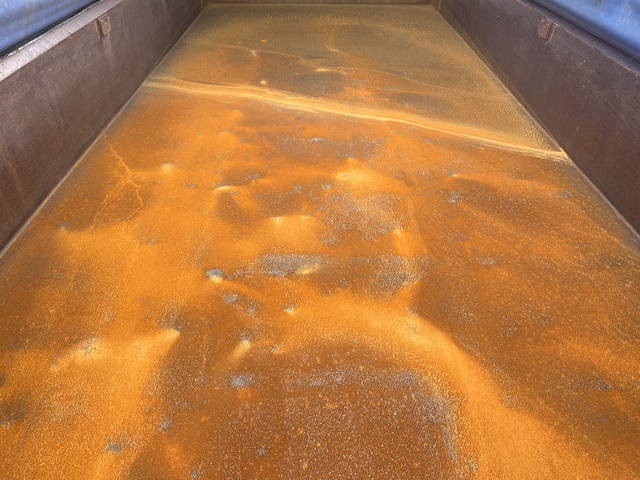 三菱ふそうスーパーグレートダンプ大型（10t）[写真11]