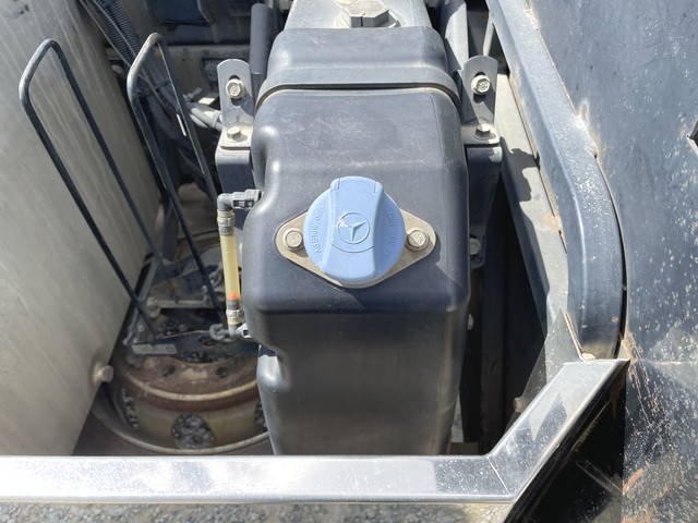 三菱ふそうスーパーグレートダンプ大型（10t）[写真19]