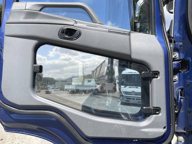 三菱ふそうスーパーグレートダンプ大型（10t）[写真27]