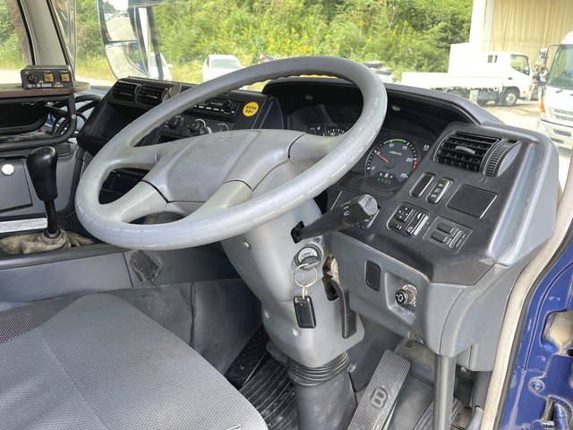 三菱ふそうスーパーグレートダンプ大型（10t）[写真33]