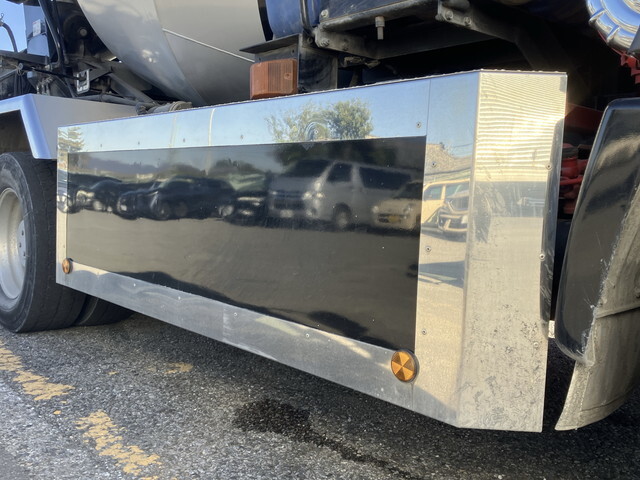 日野レンジャーミキサー車（コンクリートミキサー）増トン（6t・8t）[写真19]