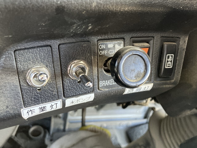 日野レンジャーミキサー車（コンクリートミキサー）増トン（6t・8t）[写真38]