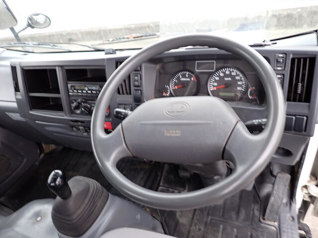 UDトラックスコンドルクレーン3段小型（2t・3t）[写真33]