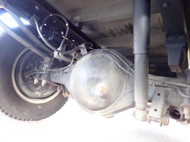 UDトラックスコンドルクレーン3段小型（2t・3t）[写真37]