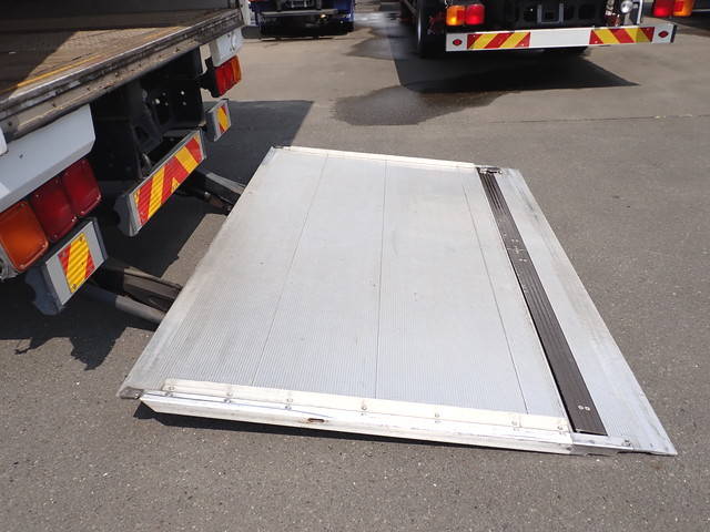 日野レンジャーアルミバン中型（4t）[写真10]