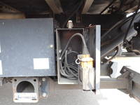 日野レンジャーアルミバン中型（4t）[写真09]