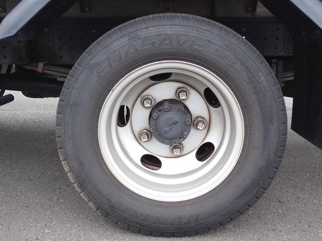 三菱ふそうキャンターアルミバン小型（2t・3t）[写真23]