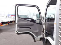 三菱ふそうキャンターアルミバン小型（2t・3t）[写真35]