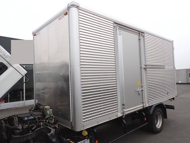 三菱ふそうキャンターアルミバン小型（2t・3t）[写真07]