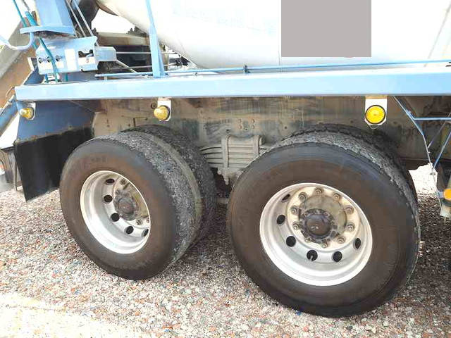 いすゞギガミキサー車（コンクリートミキサー）大型（10t）[写真18]