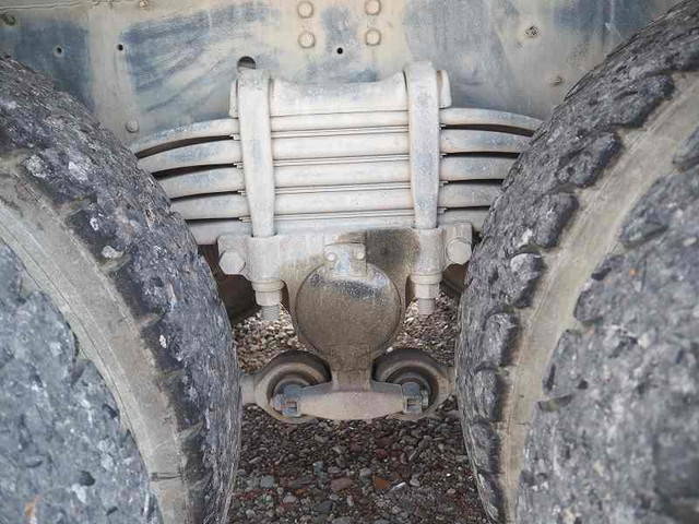 いすゞギガミキサー車（コンクリートミキサー）大型（10t）[写真19]