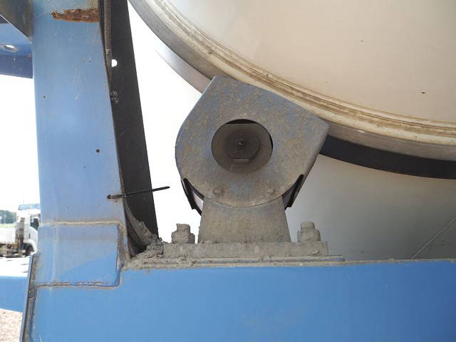 いすゞギガミキサー車（コンクリートミキサー）大型（10t）[写真25]