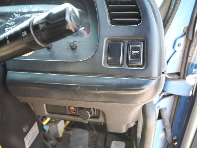 いすゞギガミキサー車（コンクリートミキサー）大型（10t）[写真38]