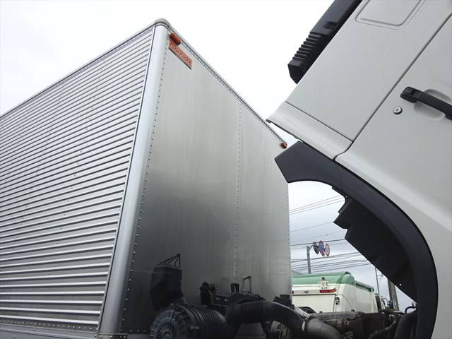 日野レンジャーアルミバン中型（4t）[写真33]