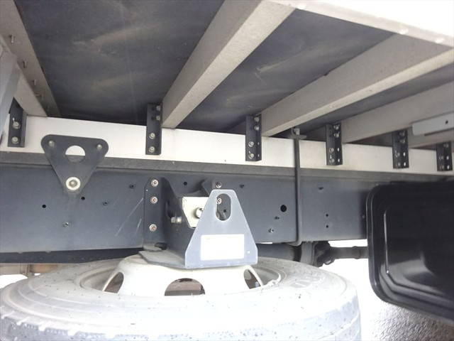 日野レンジャーアルミバン中型（4t）[写真05]