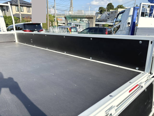 三菱ふそうキャンタークレーン5段小型（2t・3t）[写真11]