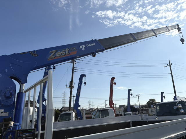 三菱ふそうキャンタークレーン5段小型（2t・3t）[写真15]