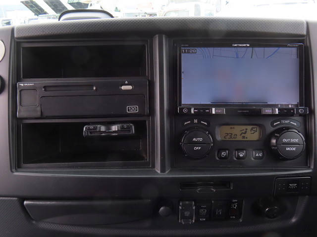 UDトラックスコンドルアルミウイング中型（4t）[写真21]