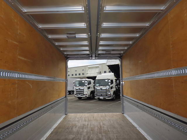 UDトラックスコンドルアルミウイング中型（4t）[写真26]