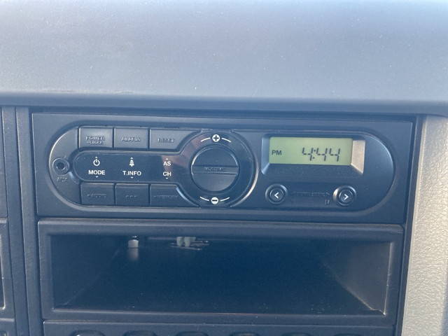 三菱ふそうファイターダンプ中型（4t）[写真34]