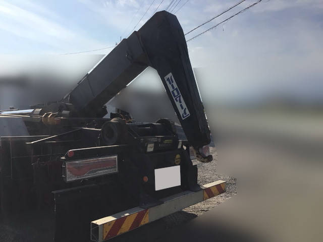 三菱ふそうスーパーグレートコンテナ専用車大型（10t）[写真10]