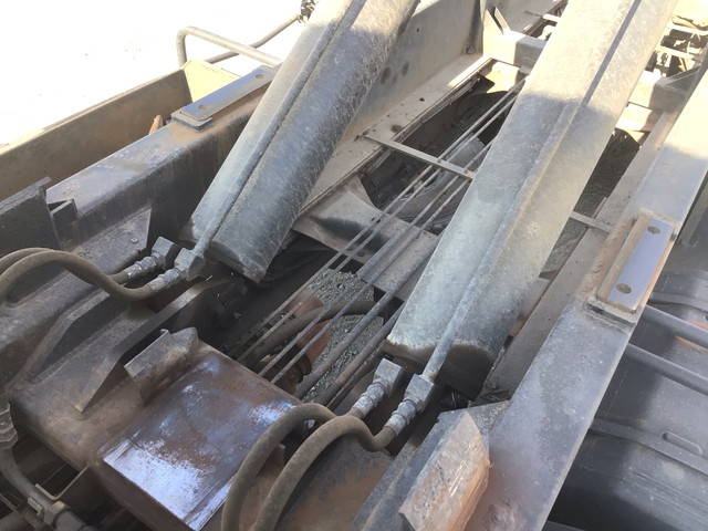 三菱ふそうスーパーグレートコンテナ専用車大型（10t）[写真16]