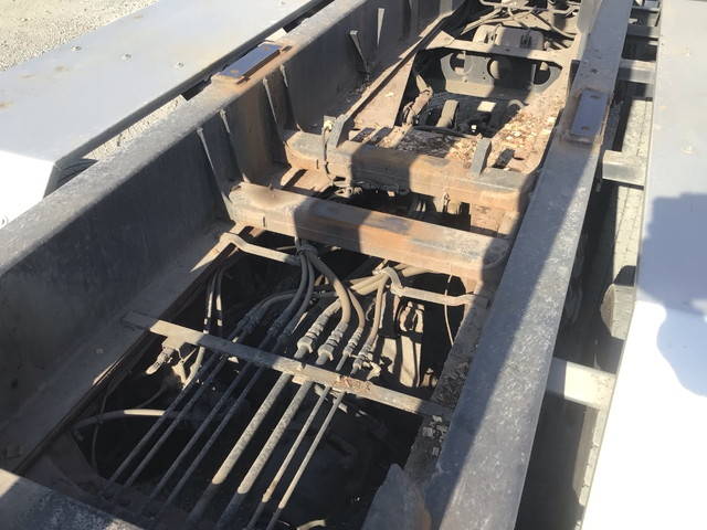 三菱ふそうスーパーグレートコンテナ専用車大型（10t）[写真18]