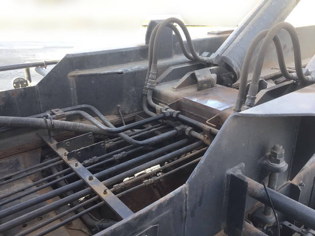 三菱ふそうスーパーグレートコンテナ専用車大型（10t）[写真21]