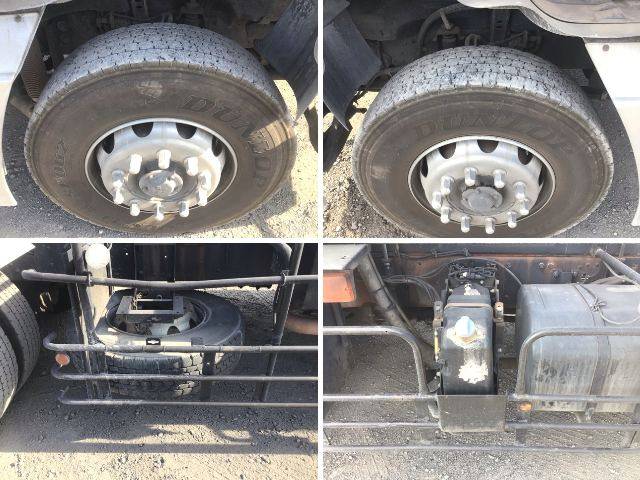 三菱ふそうスーパーグレートコンテナ専用車大型（10t）[写真24]