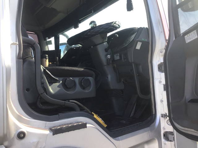 三菱ふそうスーパーグレートコンテナ専用車大型（10t）[写真31]
