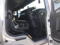 三菱ふそうスーパーグレートコンテナ専用車大型（10t）[写真32]