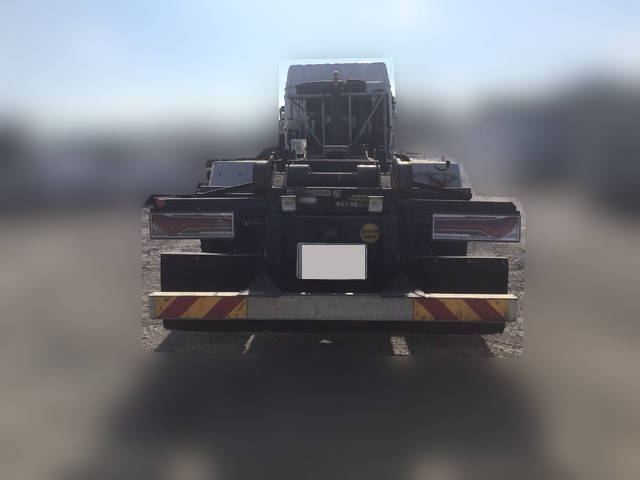 三菱ふそうスーパーグレートコンテナ専用車大型（10t）[写真09]