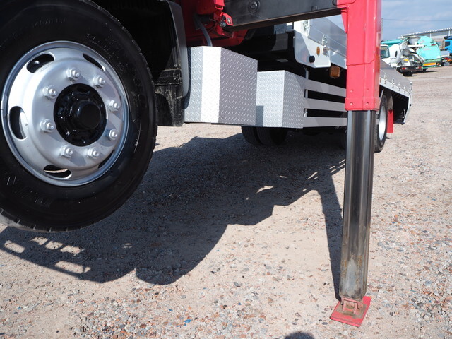 日野レンジャーセルフクレーン5段増トン（6t・8t）[写真11]