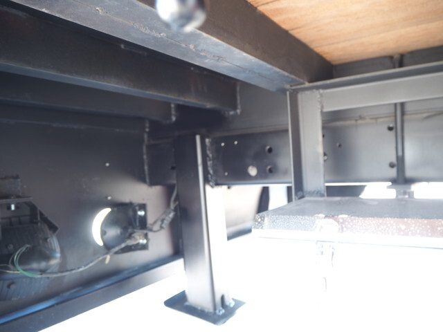 日野レンジャーセルフクレーン5段増トン（6t・8t）[写真23]