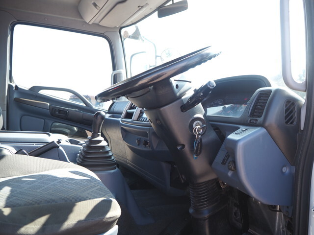 日野レンジャーセルフクレーン5段増トン（6t・8t）[写真34]