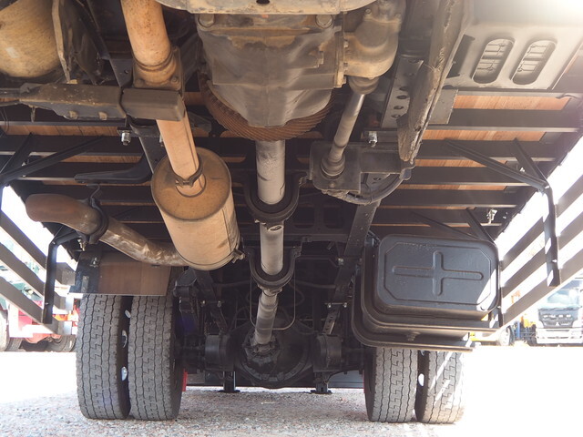 日野レンジャーセルフクレーン5段増トン（6t・8t）[写真09]