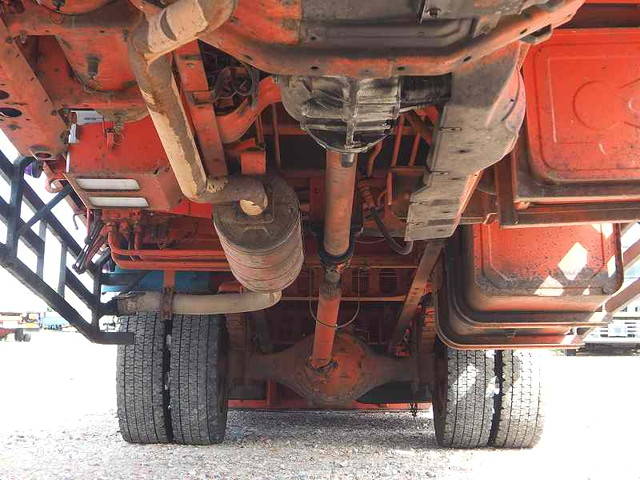 いすゞフォワード回送車増トン（6t・8t）[写真10]