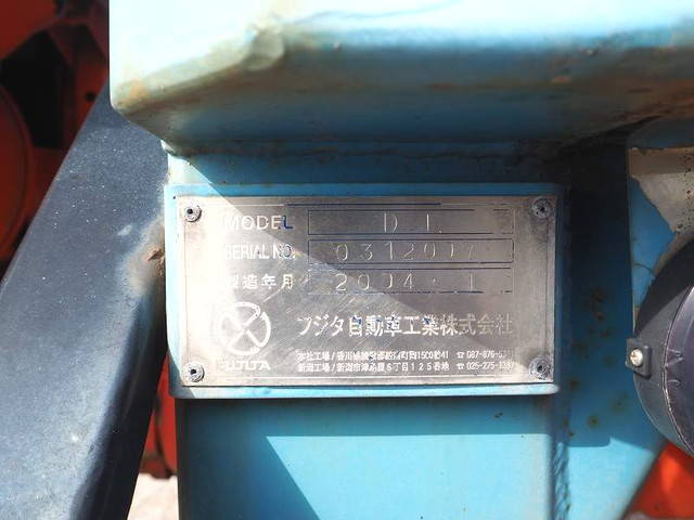 いすゞフォワード回送車増トン（6t・8t）[写真13]