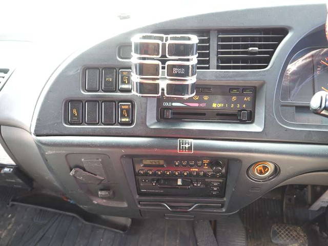 いすゞフォワード回送車増トン（6t・8t）[写真37]