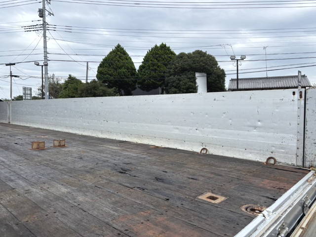 いすゞギガアルミブロック大型（10t）[写真07]